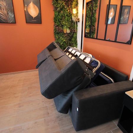 ורדון-סור-מוס Luxury Studio, Rez De Chaussee, Parking Prive Video Surveillance, Canape Haute Qualite Convertible Couchage 2 Personnes, Centre Ville Proche, Restaurant, Boulangerie 2 Minutes A Pied, Terrasse - 800Metre Carre De Terrain - Gere Par Presta-Zen'Service מראה חיצוני תמונה