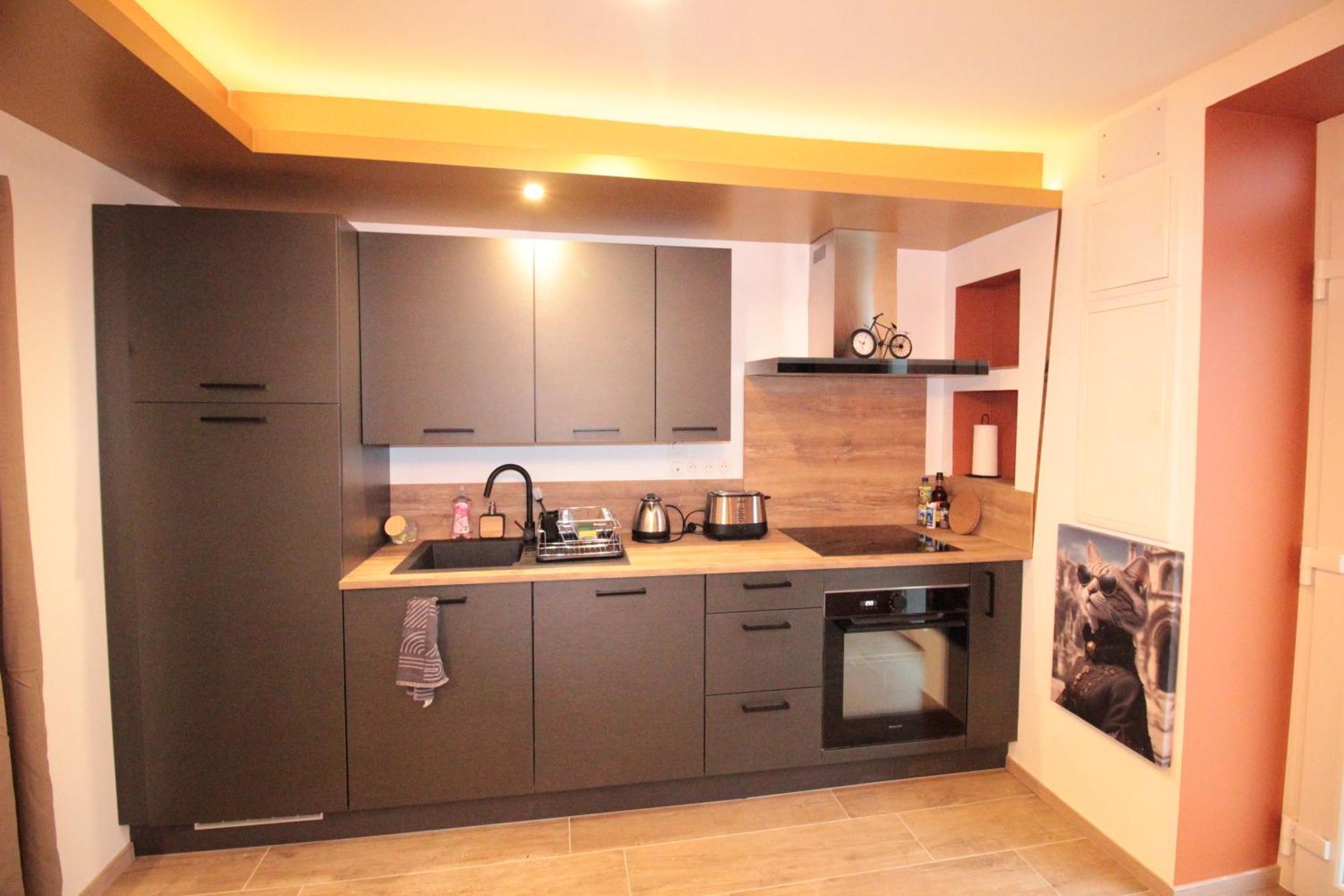 ורדון-סור-מוס Luxury Studio, Rez De Chaussee, Parking Prive Video Surveillance, Canape Haute Qualite Convertible Couchage 2 Personnes, Centre Ville Proche, Restaurant, Boulangerie 2 Minutes A Pied, Terrasse - 800Metre Carre De Terrain - Gere Par Presta-Zen'Service מראה חיצוני תמונה