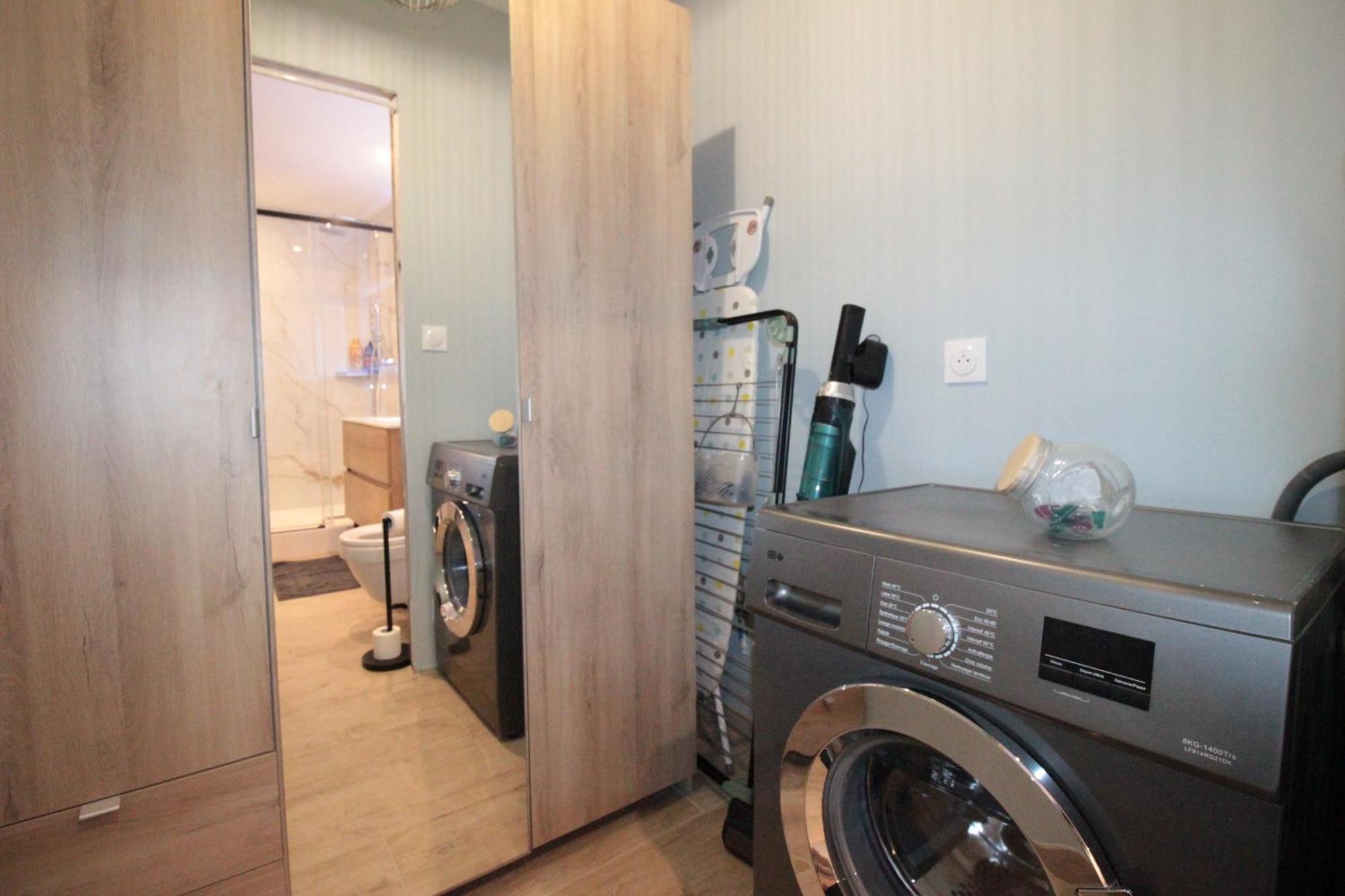 ורדון-סור-מוס Luxury Studio, Rez De Chaussee, Parking Prive Video Surveillance, Canape Haute Qualite Convertible Couchage 2 Personnes, Centre Ville Proche, Restaurant, Boulangerie 2 Minutes A Pied, Terrasse - 800Metre Carre De Terrain - Gere Par Presta-Zen'Service מראה חיצוני תמונה